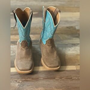 Kids Ariat boots